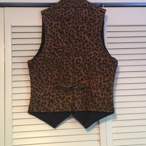 Leather leopard vest  - Picture 3 of 8